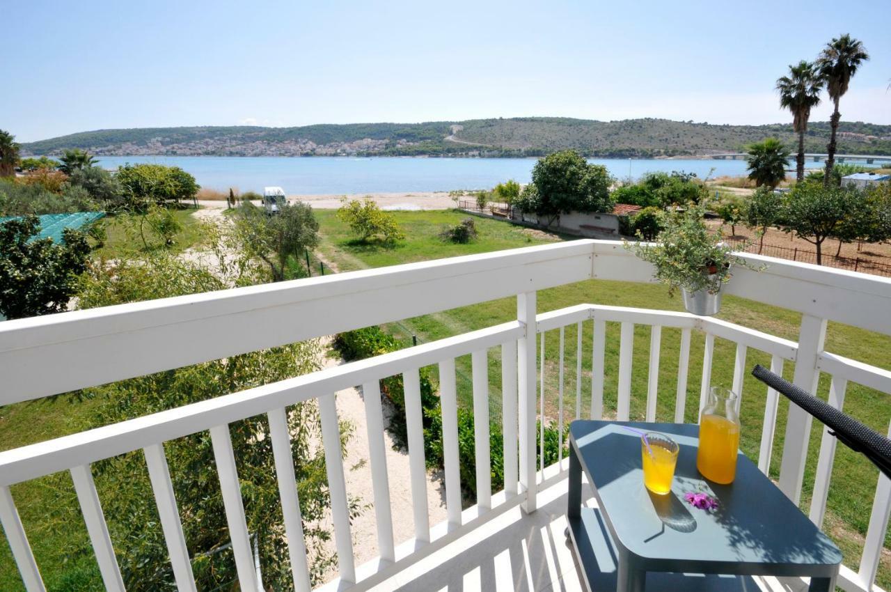 Apartmani Olive Trogir Exterior foto